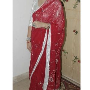 *SOLD* Pakistani saree / Indian saree (like new!)